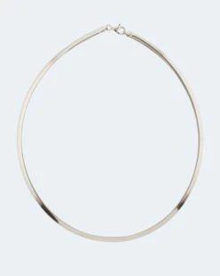 Omegareif Im Bicolor-Look -Heim- Und Modegeschäft 53321796 4aa92234 2af0 41b7 a571 999d3633338a pics640