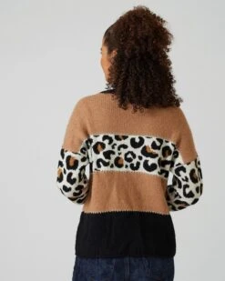 Pullover "Leo-Girl" -Heim- Und Modegeschäft 59595663 a11efa9f e0c5 11ec 8f3c 5a72d431453d pics640