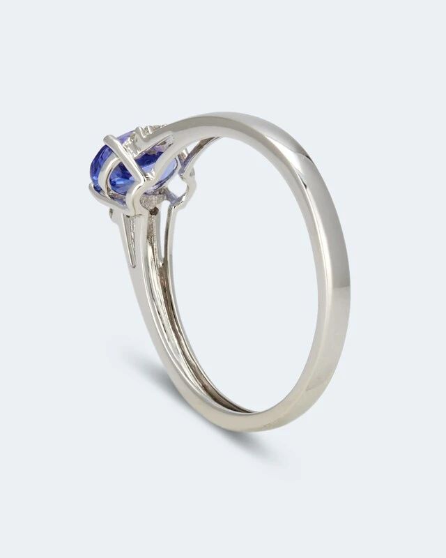 Platinring Mit Tansanit & Brillanten 3 Platinring Mit Tansanit & Brillanten