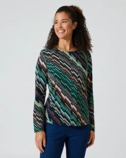 Shirt Im Schrägstreifen-Design 11 Shirt Im Schrägstreifen-Design -Heim- Und Modegeschäft 59637821 629682fa 124a 11ed 9039 5a72d431453d pics640