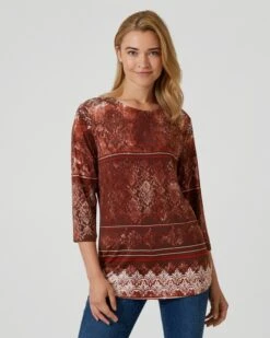 Midi-Shirt Mit Barock-Muster 11 Midi-Shirt Mit Barock-Muster -Heim- Und Modegeschäft 59638822 41e09d33 1305 11ed 9039 5a72d431453d pics640