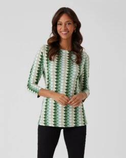 Shirt Mit Retro-Druck 14 Shirt Mit Retro-Druck -Heim- Und Modegeschäft 59644787 868ed238 195f 11ed 9039 5a72d431453d pics640