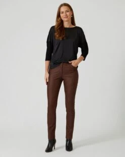 Magic Hose Mit Leodruck -Heim- Und Modegeschäft 59662373 ca096f02 341a 11ed 9039 5a72d431453d pics640