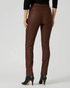 Magic Hose Mit Leodruck -Heim- Und Modegeschäft 59662377 cd843c4e 341a 11ed 9039 5a72d431453d pics640