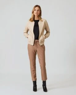 Jacke Aus Lederimitat -Heim- Und Modegeschäft 59692419 35f329a1 5b56 11ed 9039 5a72d431453d pics640