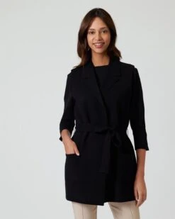 Weste Mit Bindegürtel 10 Weste Mit Bindegürtel -Heim- Und Modegeschäft 59735839 49b4b6be 9647 11ed a353 5a72d431453d pics640