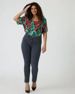 Denim Mit Waschung 10 Denim Mit Waschung -Heim- Und Modegeschäft 59795538 9388b4eb dceb 11ed 9083 5a72d431453d pics640