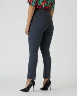 Denim Mit Waschung 11 Denim Mit Waschung -Heim- Und Modegeschäft 59795541 97fe9567 dceb 11ed 9083 5a72d431453d pics640