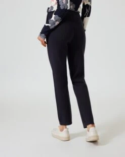 Strickhose Im Unidesign -Heim- Und Modegeschäft 59803919 4187ba74 e596 11ed 9083 5a72d431453d pics640