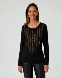 Shirt Mit Tigerstreifen Aus Deko-Steinchen -Heim- Und Modegeschäft 59818475 acf8b6c9 fba2 11ed 9169 5a72d431453d pics640