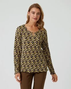 Plissee-Shirt Mit Punktedruck -Heim- Und Modegeschäft 59823141 9f0fb6d4 036c 11ee 9169 5a72d431453d pics640
