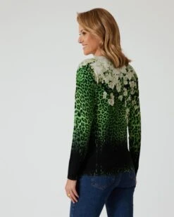 Classic Pullover "Leo-Blüten-Print" -Heim- Und Modegeschäft 59824196 e45caf18 044a 11ee 9169 5a72d431453d pics640