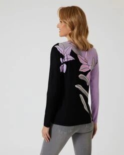 Pullover Mit Blumenprint -Heim- Und Modegeschäft 59824213 0afec1d4 044b 11ee 9169 5a72d431453d pics640