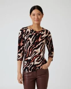 Shirt Mit 3/4-Arm & Ketteneinsatz 9 Shirt Mit 3/4-Arm & Ketteneinsatz -Heim- Und Modegeschäft 59826196 ba9b05ea 06a9 11ee 9169 5a72d431453d pics640