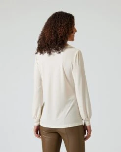 Blusenshirt Mit Blusenkragen -Heim- Und Modegeschäft 59827611 ff434cb7 09be 11ee 9169 5a72d431453d pics640