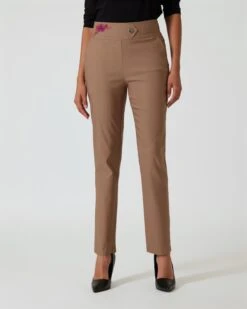 Hose Mit Stickerei Am Bund 12 Hose Mit Stickerei Am Bund -Heim- Und Modegeschäft 59828191 4c789c8d 0a80 11ee 9169 5a72d431453d pics640