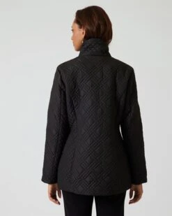 Steppjacke -Heim- Und Modegeschäft 59828221 5b5f8fbd 0a80 11ee 9169 5a72d431453d pics640