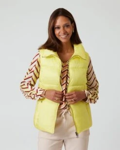 Steppweste 16 Steppweste -Heim- Und Modegeschäft 59828864 6db62417 0b5d 11ee 9169 5a72d431453d pics640