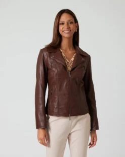 Lederjacke Mit Reverskragen 15 Lederjacke Mit Reverskragen -Heim- Und Modegeschäft 59828927 8c15b803 0b5d 11ee 9169 5a72d431453d pics640