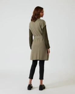 Lange Strickweste -Heim- Und Modegeschäft 59830819 3aa03480 0f3c 11ee 9169 5a72d431453d pics640