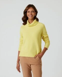 Rollkragenpullover Mit Kaschmir -Heim- Und Modegeschäft 59830845 4f6a79bc 0f3c 11ee 9169 5a72d431453d pics640