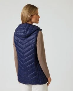 Longweste Gesteppt -Heim- Und Modegeschäft 59832875 25f6545b 11bb 11ee 9169 5a72d431453d pics640