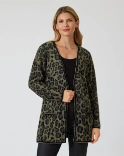 Flauschgarn-Jacke -Heim- Und Modegeschäft 59833289 d4600d3e 13f3 11ee 9169 5a72d431453d pics640