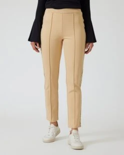 Ponte Hose Mit Pailletten -Heim- Und Modegeschäft 59833360 fa00c364 13f3 11ee 9169 5a72d431453d pics640