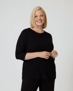 Shirt Mit Federmausärmeln -Heim- Und Modegeschäft 59838798 a432e9e1 1981 11ee 8f6f 5a72d431453d pics640