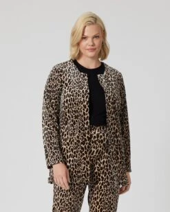 Cardigan Mit Animal-Druck -Heim- Und Modegeschäft 59839474 2d06cdff 1a3c 11ee 8f6f 5a72d431453d pics640