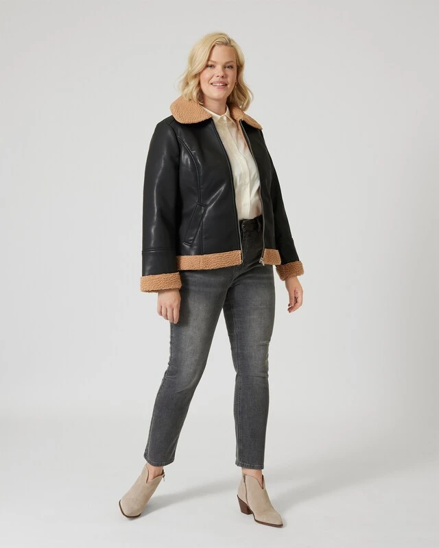 Jacke Aus Fake-Leder & Mit Webpelz 3 Jacke Aus Fake-Leder & Mit Webpelz