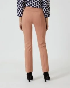 Ponte Di Roma Hose Mit Ziernähten -Heim- Und Modegeschäft 59841240 65edea35 1c93 11ee 8f6f 5a72d431453d pics640