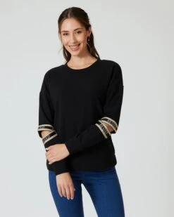 Pullover Mit Logo Cut-outs -Heim- Und Modegeschäft 59843270 fe05df0d 0503 11ee 9169 5a72d431453d pics640