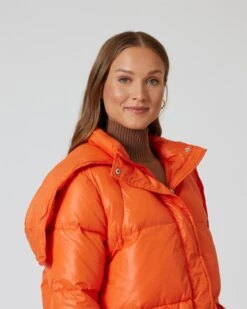 Steppjacke Mit Kapuze 9 Steppjacke Mit Kapuze -Heim- Und Modegeschäft 59844567 353eaf0d 2096 11ee 8f6f 5a72d431453d pics640