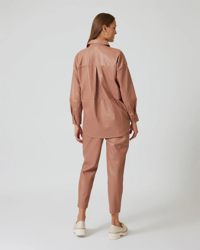 Bluse Und Hose Aus Veganem Leder 8 Bluse Und Hose Aus Veganem Leder – Bild 6