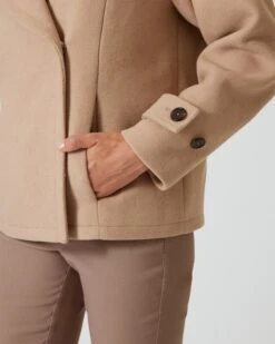 Jacke Mit Wolle -Heim- Und Modegeschäft 59845694 ec5167b1 2152 11ee 8f6f 5a72d431453d pics640