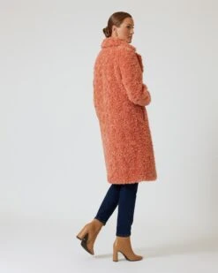 Mantel In Pelz-Optik -Heim- Und Modegeschäft 59845807 1834ee13 2153 11ee 8f6f 5a72d431453d pics640