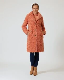 Mantel In Pelz-Optik -Heim- Und Modegeschäft 59845813 1a011169 2153 11ee 8f6f 5a72d431453d pics640