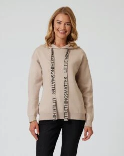 Hoodie Aus Strick -Heim- Und Modegeschäft 59851337 ed2b222c 26cc 11ee 8f6f 5a72d431453d pics640