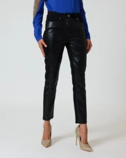 Hose Mit Snake-Prägung 10 Hose Mit Snake-Prägung -Heim- Und Modegeschäft 59853834 4b4d91c1 2791 11ee 8f6f 5a72d431453d pics640