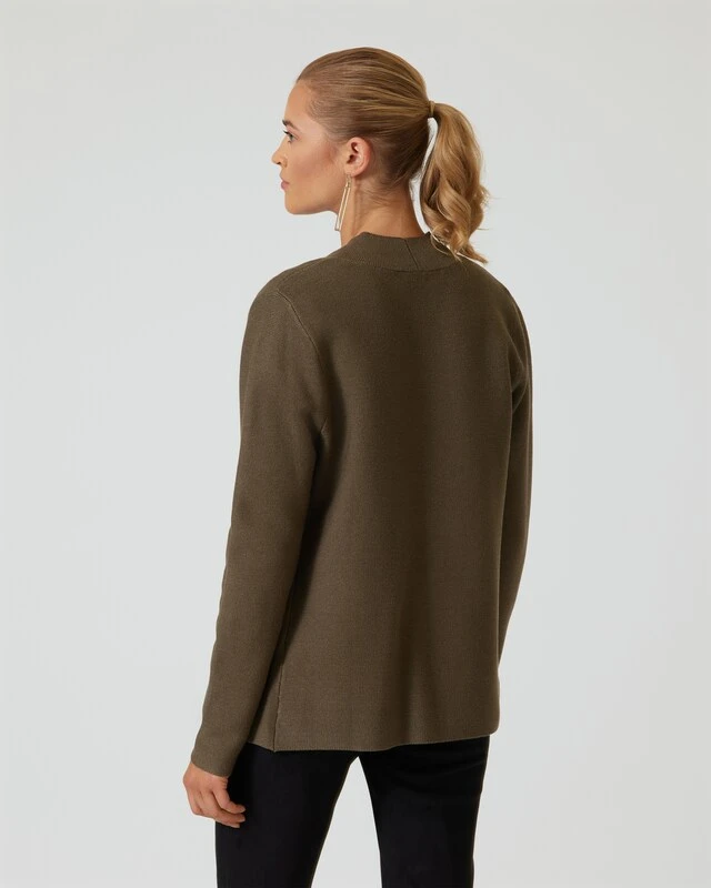 Strickjacke Im Uni-Look 7 Strickjacke Im Uni-Look – Bild 5