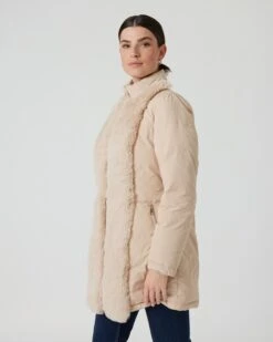 Mantel Mit Webpelzbesatz 15 Mantel Mit Webpelzbesatz -Heim- Und Modegeschäft 59863083 2360c5c8 2d28 11ee 8f6f 5a72d431453d pics640