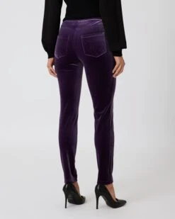 Samt-Jeggings -Heim- Und Modegeschäft 59864850 450b1f5d 2f7d 11ee 8f6f 5a72d431453d pics640