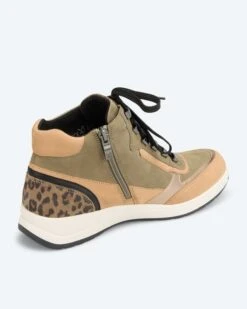 Caprice Sneaker In H-Weite 22 Caprice Sneaker In H-Weite -Heim- Und Modegeschäft 59868784 ed733b30 3299 11ee 8f6f 5a72d431453d pics640