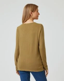 Pullover In Uni -Heim- Und Modegeschäft 59873582 b680c96a 3811 11ee 8f6f 5a72d431453d pics640