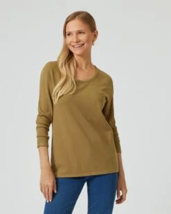 Pullover In Uni -Heim- Und Modegeschäft 59873584 0bff7a0a 35cb 11ee 8f6f 5a72d431453d pics640