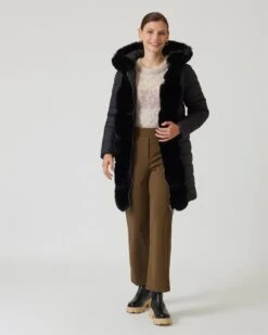 Steppmantel Mit Webpelzbesatz -Heim- Und Modegeschäft 59879288 1e89baf1 4001 11ee 8f6f 5a72d431453d pics640