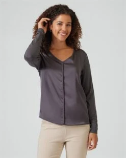 Blusenshirt Im Unidesign -Heim- Und Modegeschäft 59882840 ab5ddf8c 4317 11ee 8f6f 5a72d431453d pics640