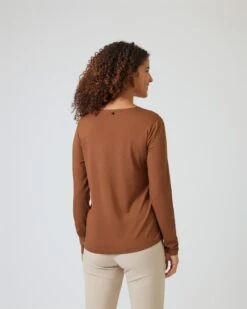 Blusenshirt Im Unidesign -Heim- Und Modegeschäft 59882845 ad51c7e6 4317 11ee 8f6f 5a72d431453d pics640