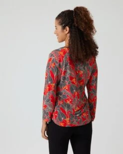 Shirt Mit Blätterdruck -Heim- Und Modegeschäft 59888121 78ade73f 4afc 11ee 8f6f 5a72d431453d pics640